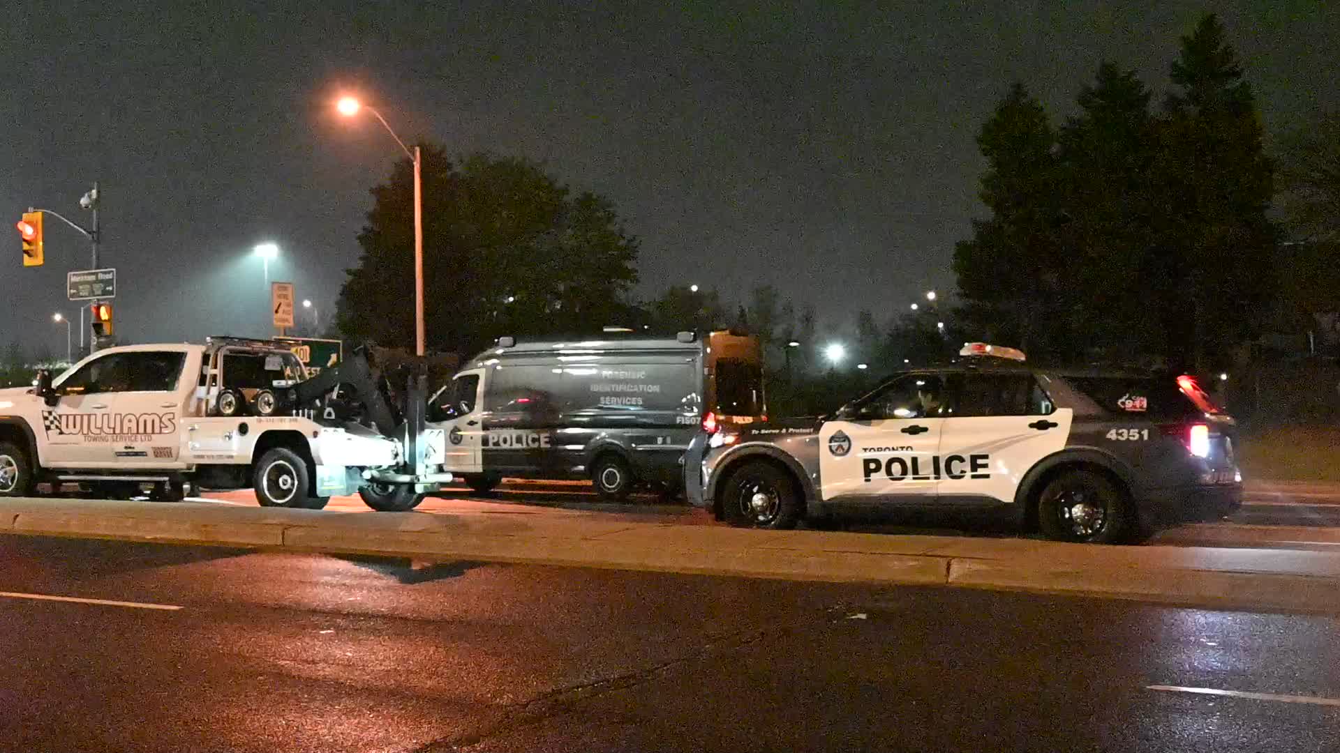Shots Fired At Tow Truck In Toronto On Markham Rd And Hwy 401