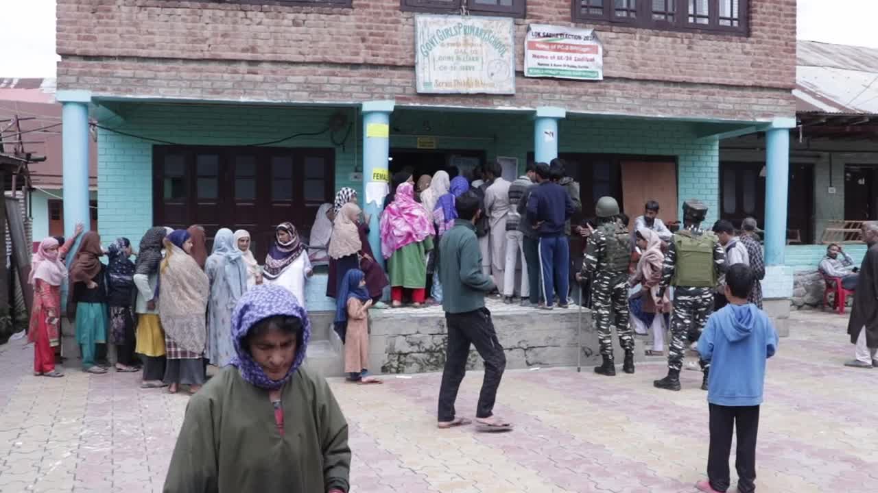 Kashmiris vote in the fourth phase of India's Parliamentary election