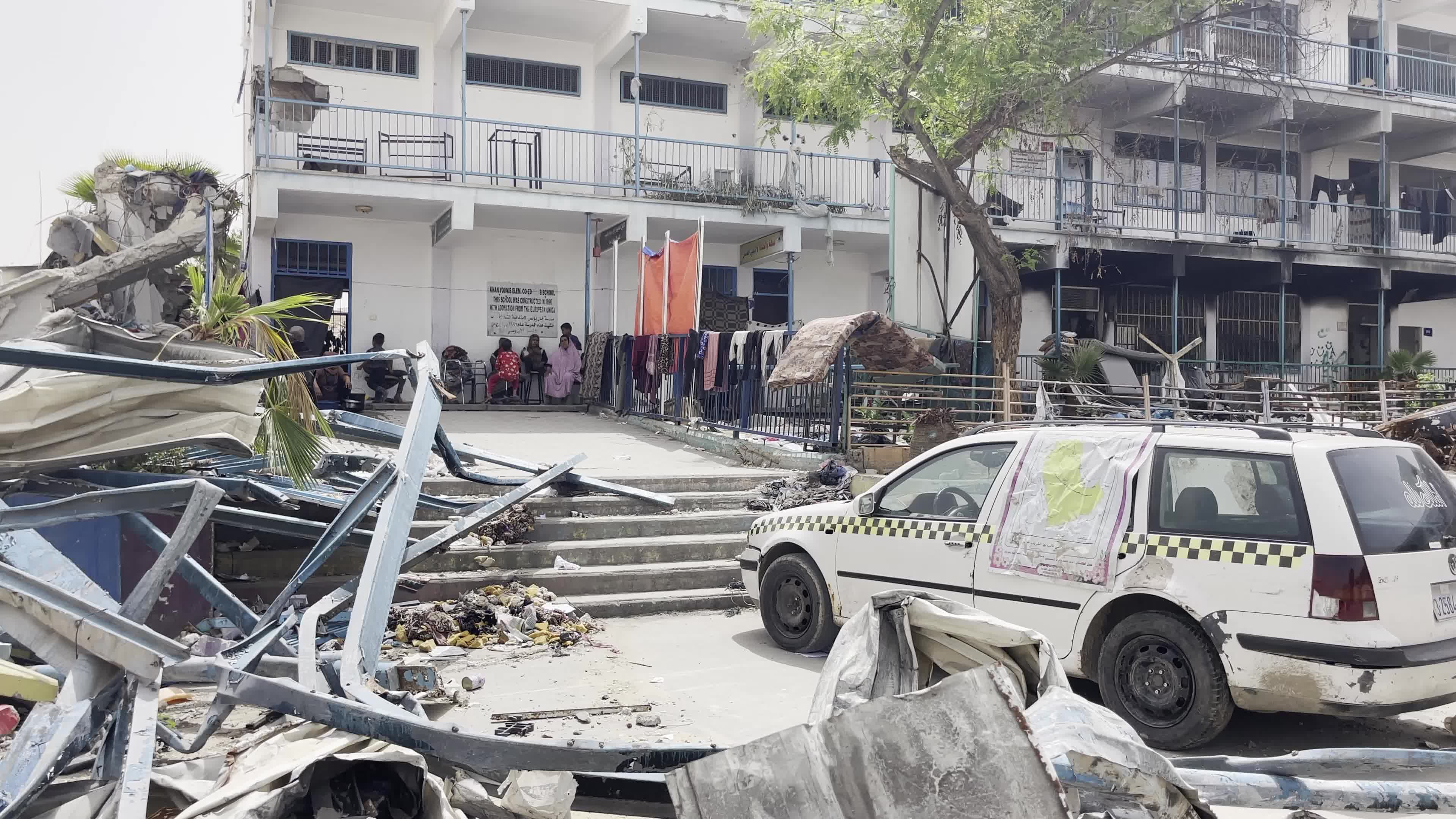 Displaced Palestinians Seek Refuge in Khan Yunis School Amid Hamas-Israel Conflict