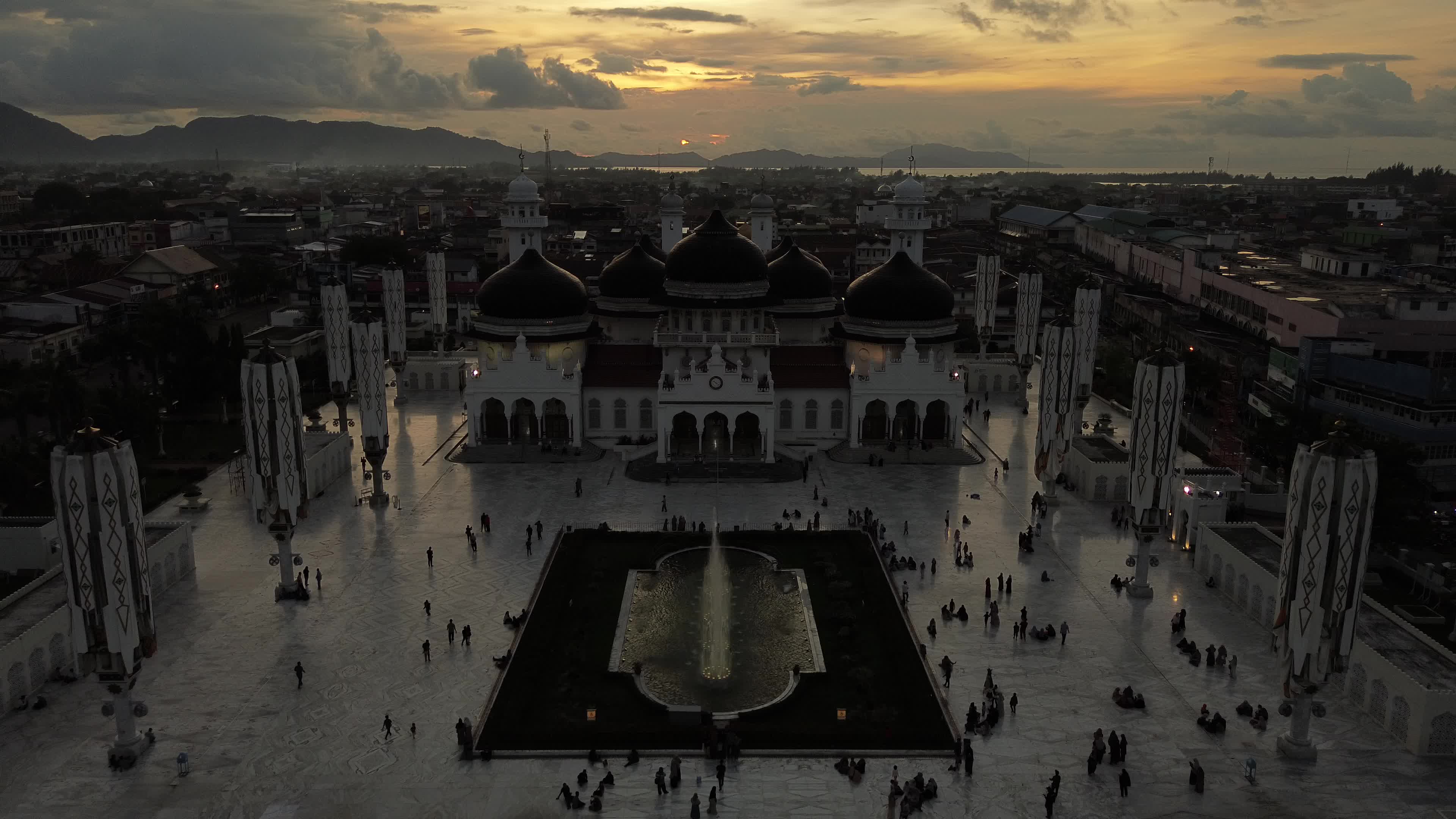 Sunset at the Baiturrahman Grand Mosque in Banda Aceh