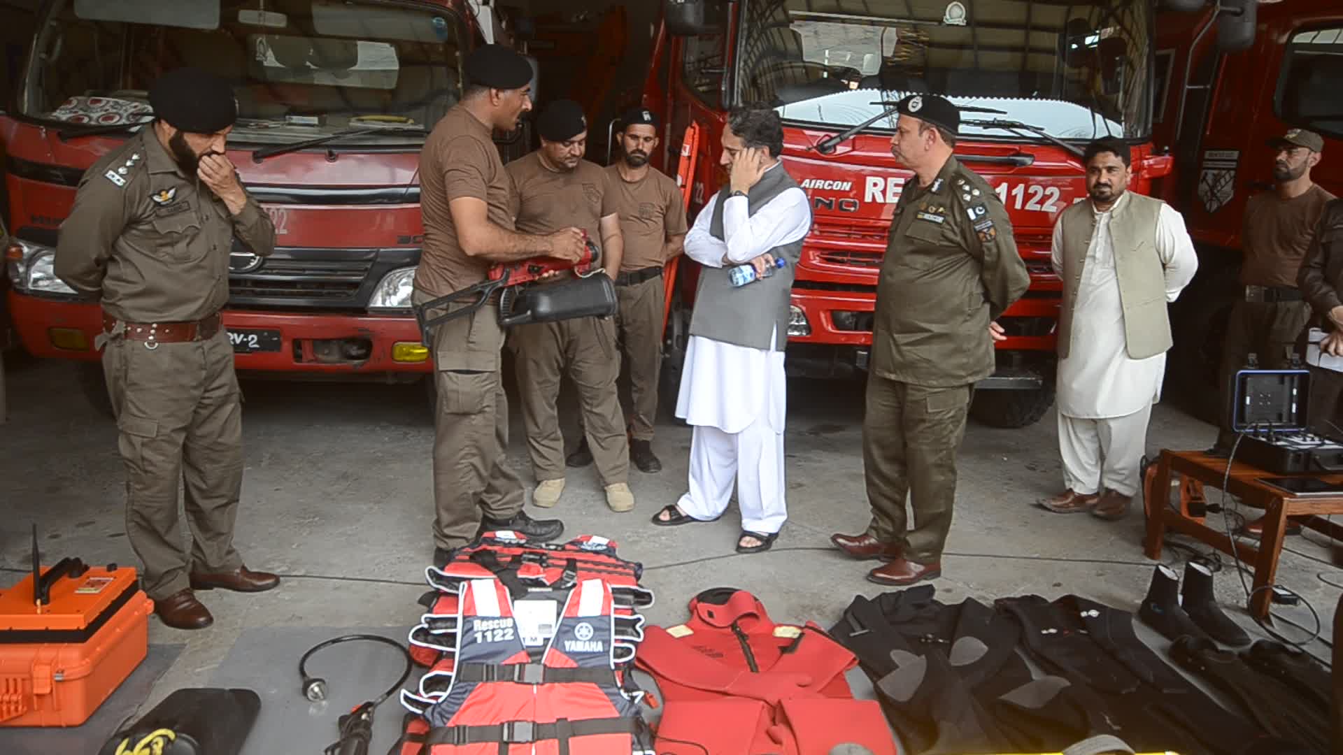 Pakistan's rescue workers receive new equipment for emergency operations
