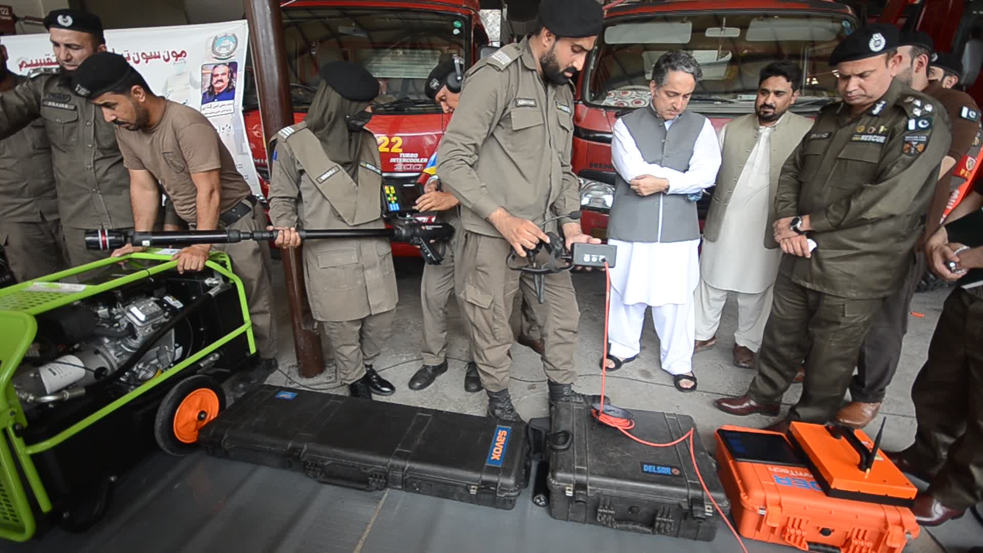 Pakistan's rescue workers receive new equipment for emergency operations
