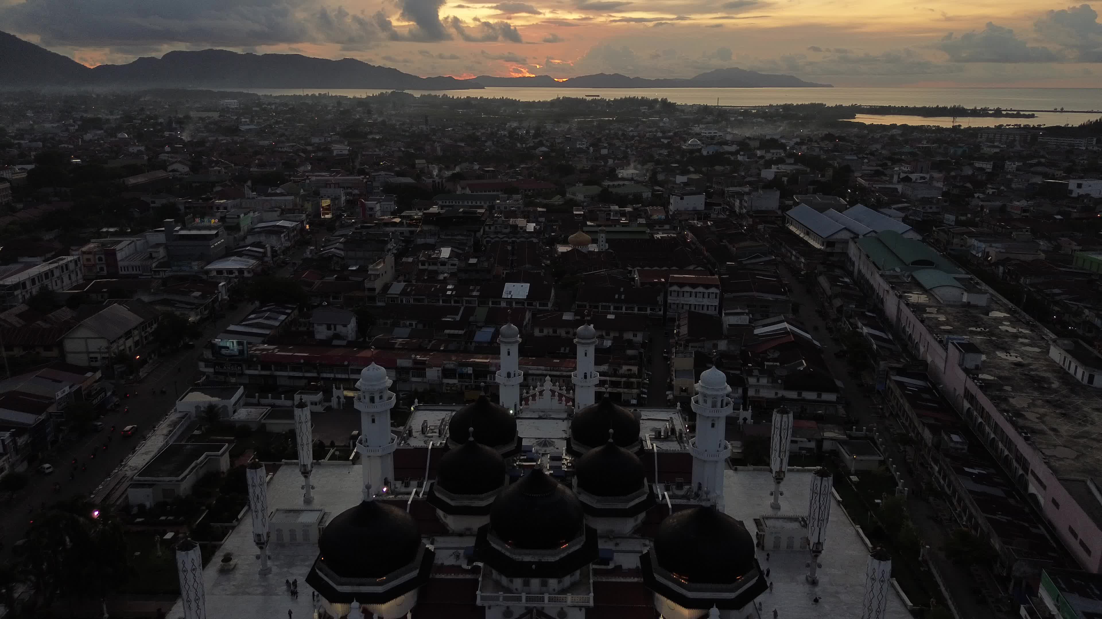 Sunset at the Baiturrahman Grand Mosque in Banda Aceh