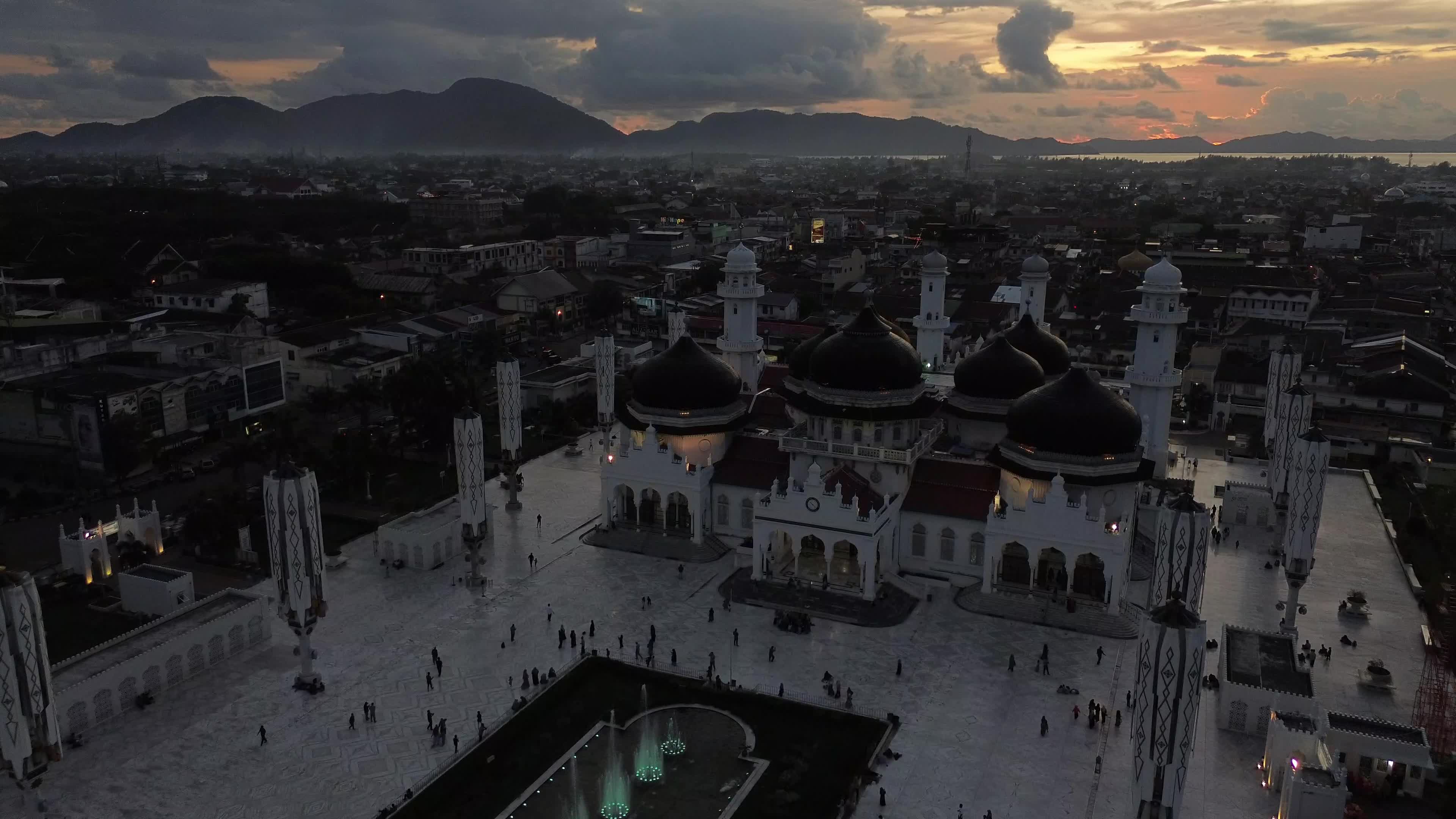 Sunset at the Baiturrahman Grand Mosque in Banda Aceh