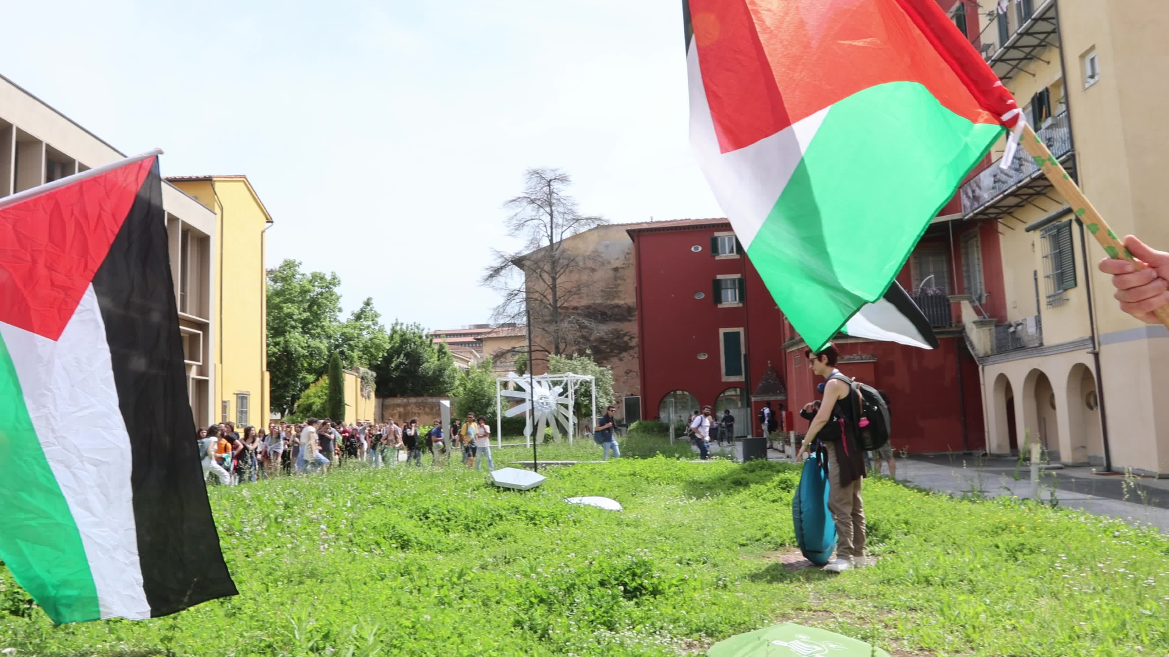 Students for Palestine camp in the gardens of the University of Pisa