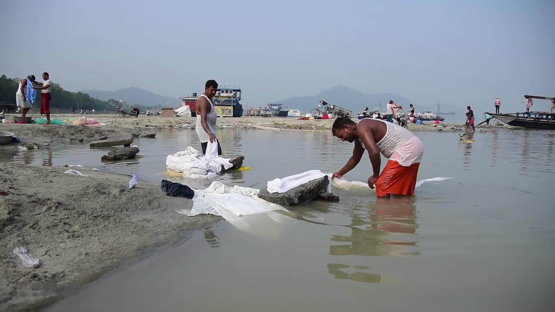  Laundry workers in India 