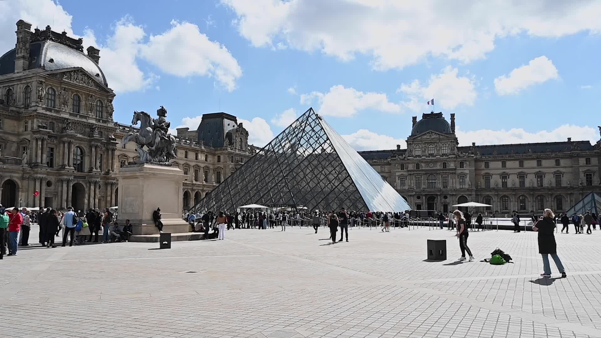 Louvre museum
