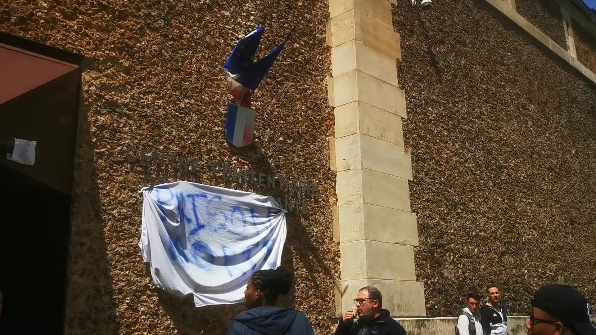 Prison officers block the Sante prison in Paris
