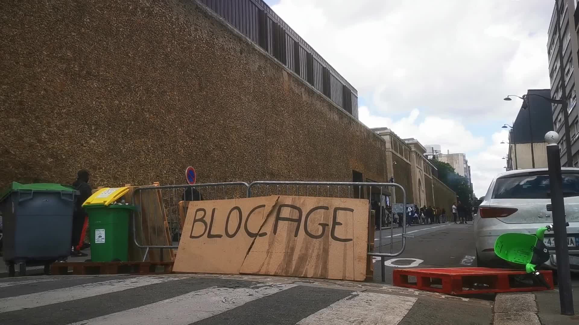 Prison officers block the Sante prison in Paris