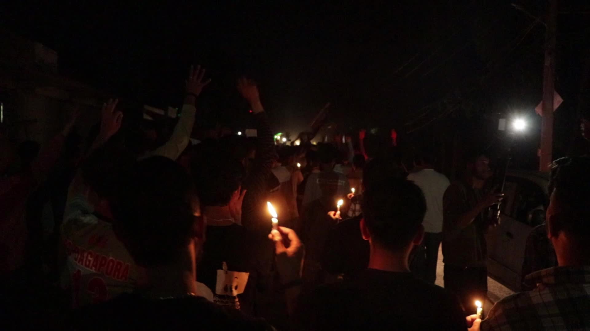 Candlelight Vigil in Kashmir for Iranian President Raisi, Killed in Helicopter Crash