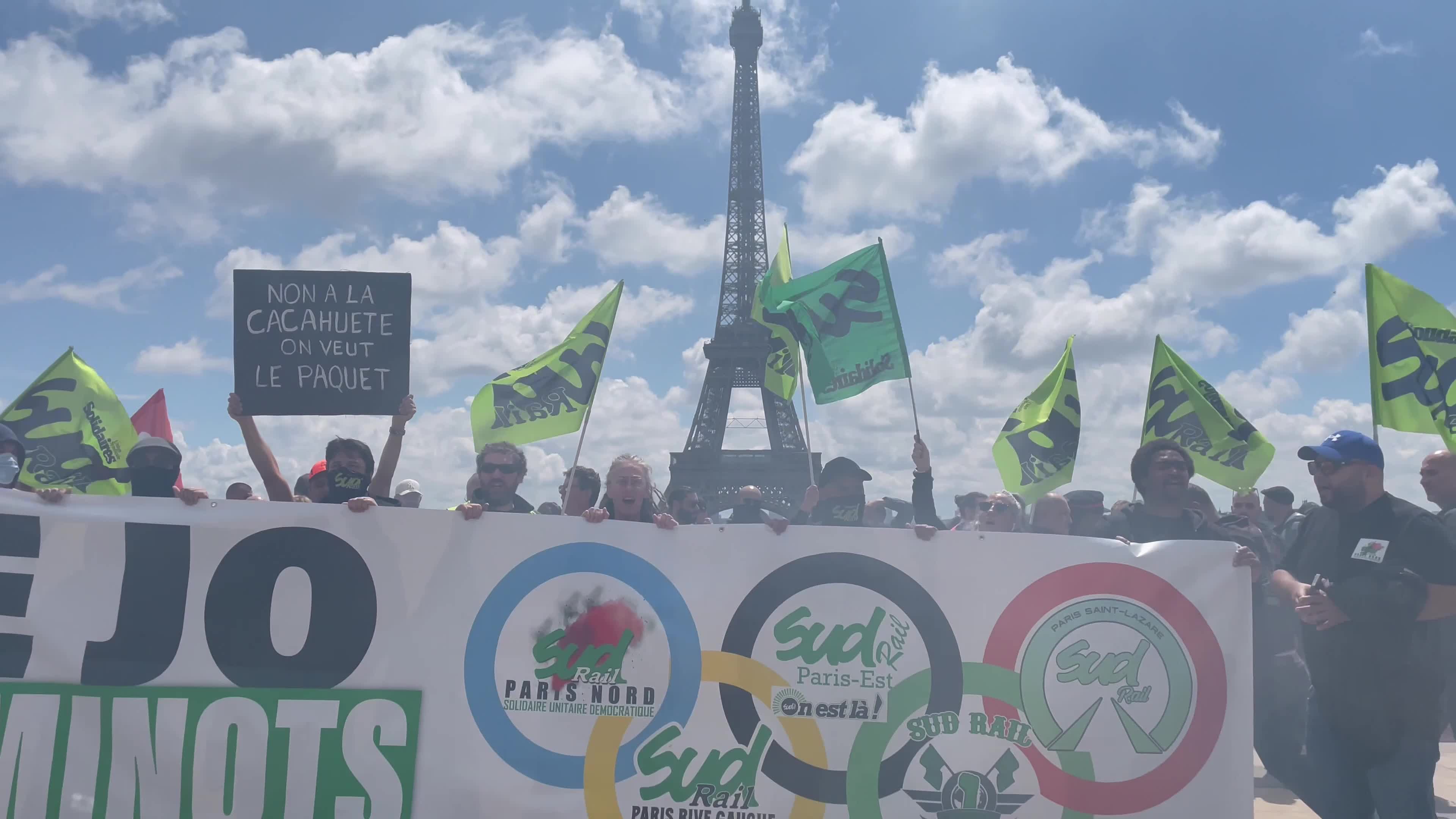 SUD-Rail demonstrates for an Olympic bonus