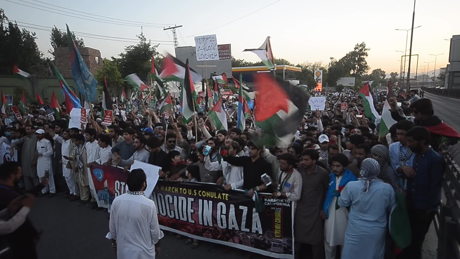 Pakistan's Jamaat-e-Islami party student wing rally in solidarity with the Palestinian people, in Peshawar 