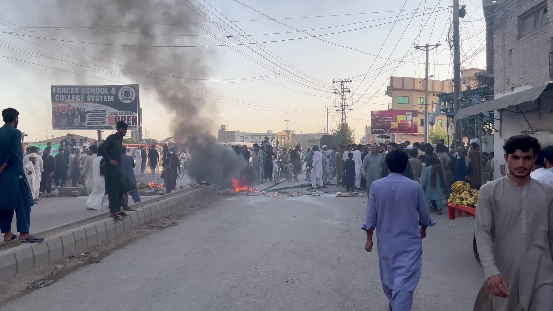 Anger spills onto streets as hours-long loadshedding hits many cities amid soaring temperature