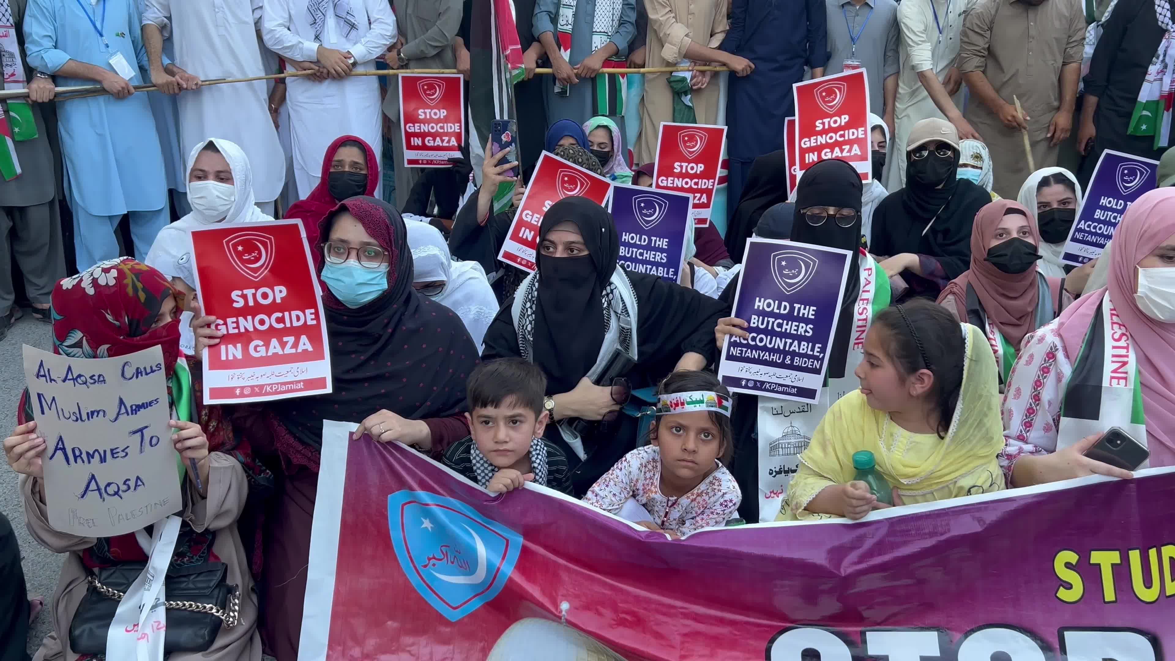 People in Pakistan protest Israel's attack on Rafah