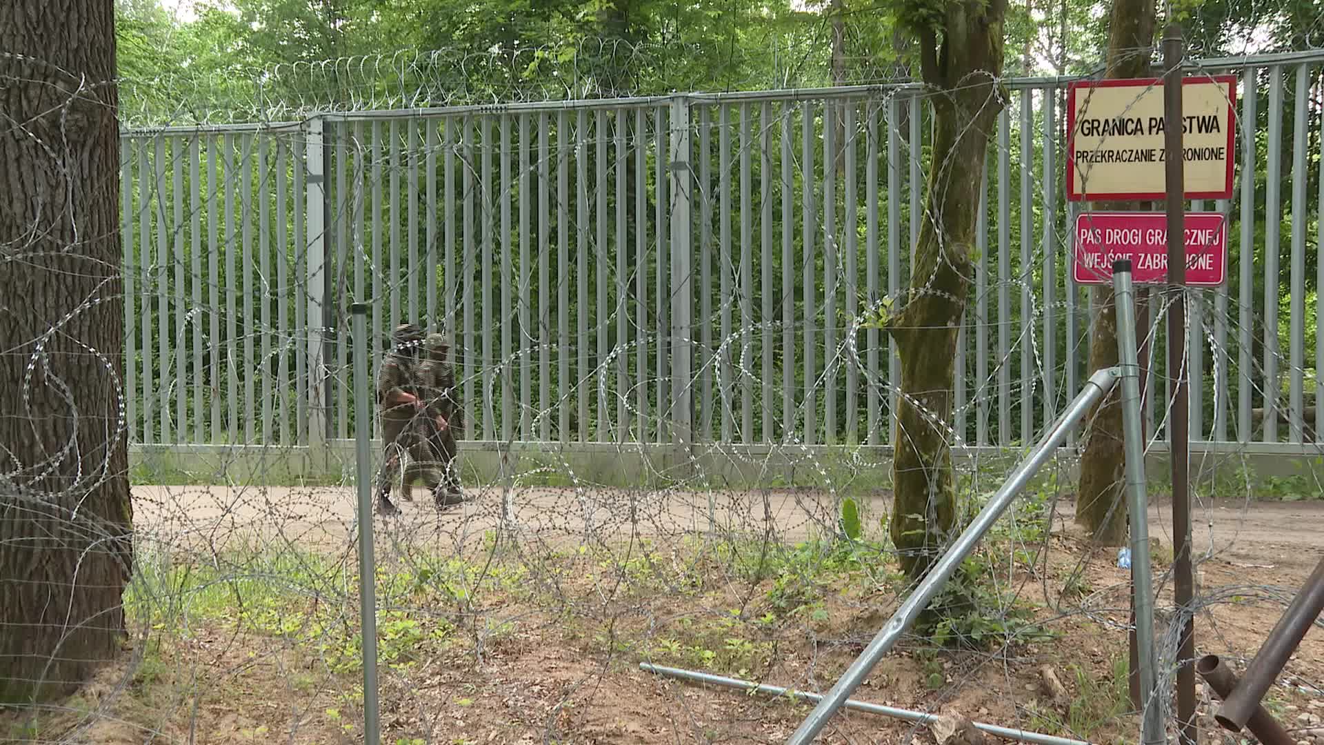Poland reintroduces exclusion zone on Belarus border