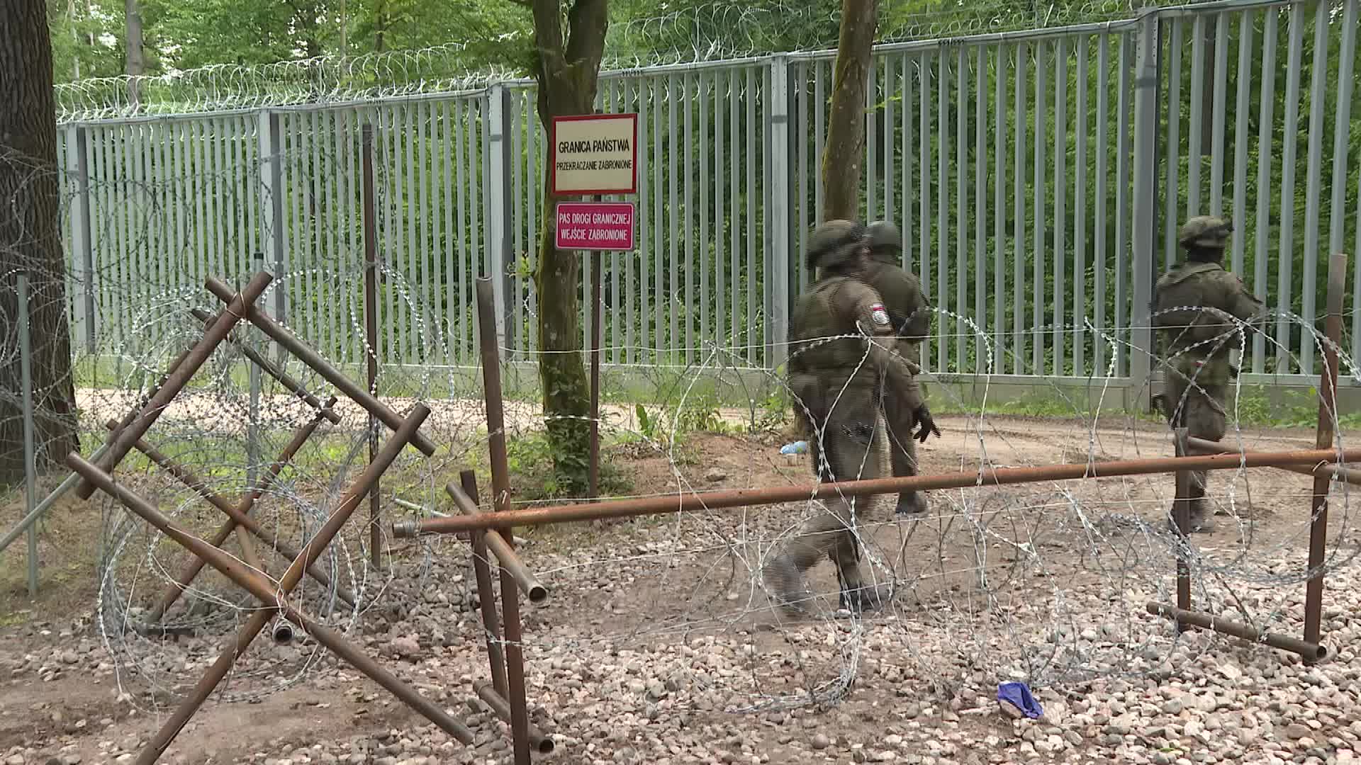 Poland reintroduces exclusion zone on Belarus border