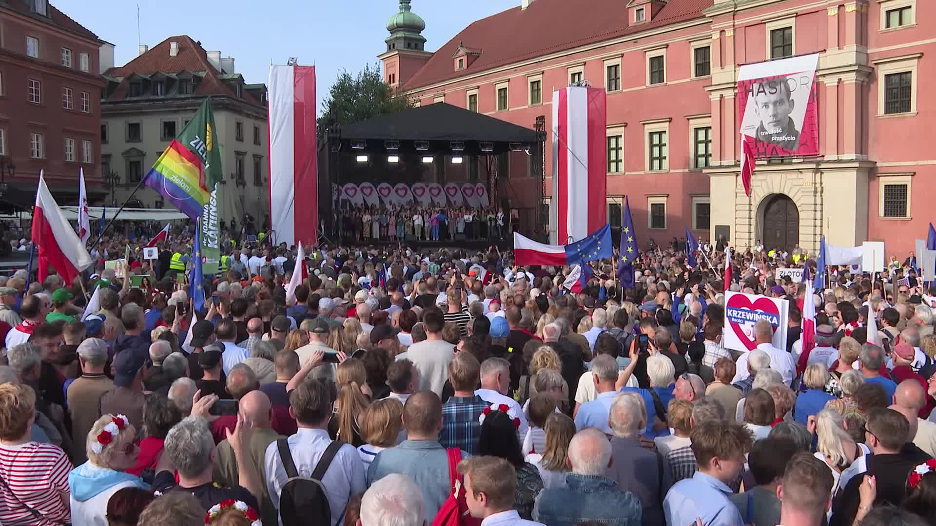 Thousands gathered in Warsaw for a rally ahead of  European elections