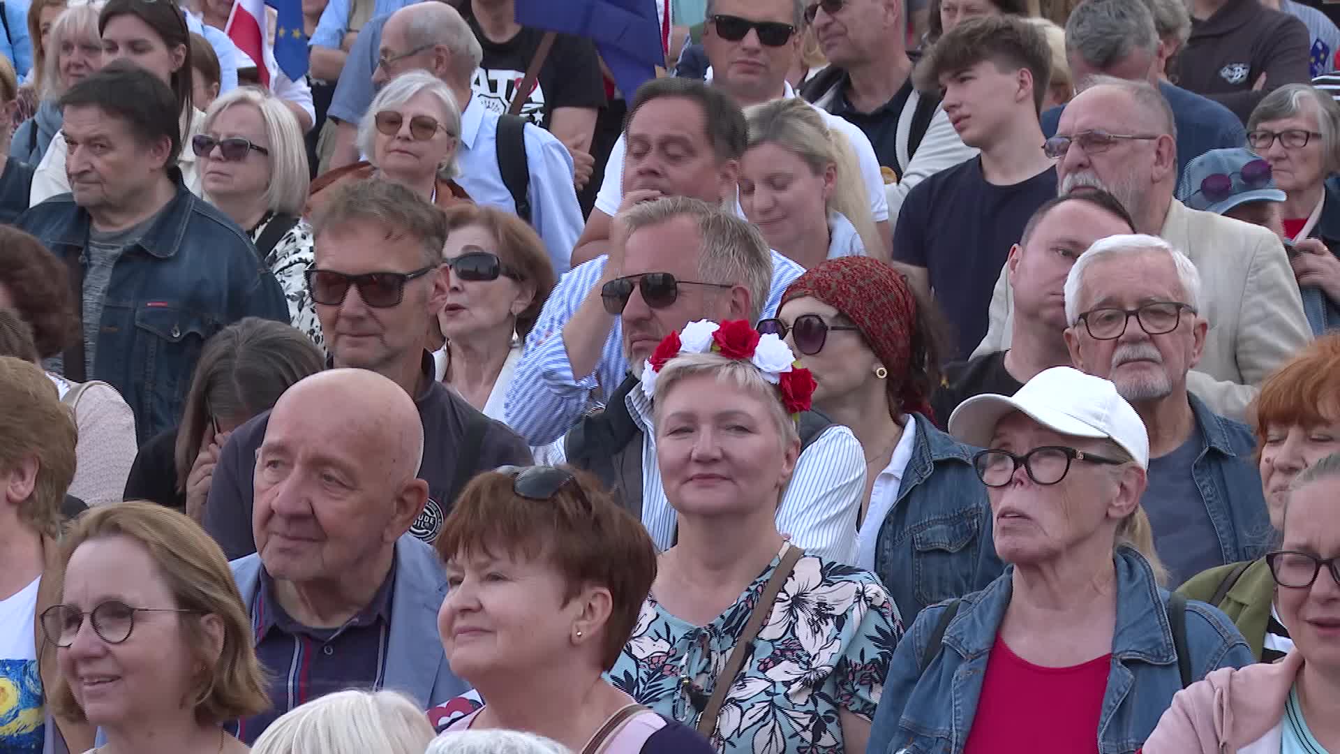 Thousands gathered in Warsaw for a rally ahead of  European elections