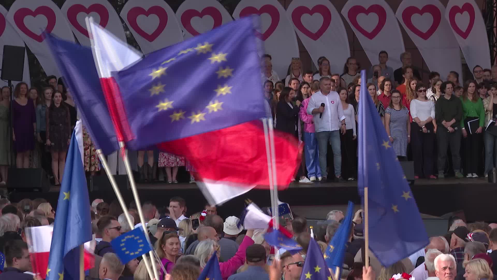 Thousands gathered in Warsaw for a rally ahead of  European elections