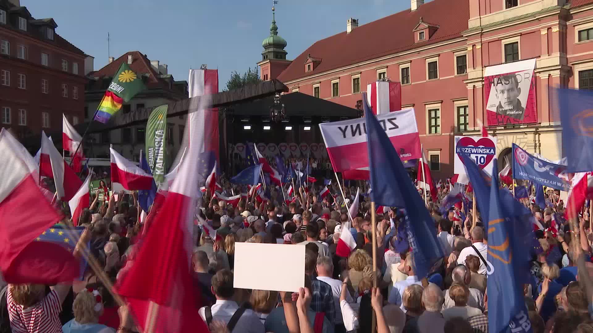 Thousands gathered in Warsaw for a rally ahead of  European elections