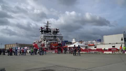 Immigration Landing In Sicily