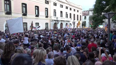Barcelona: Massive protest against the arrests of the Civil Guard of pro-independence activists