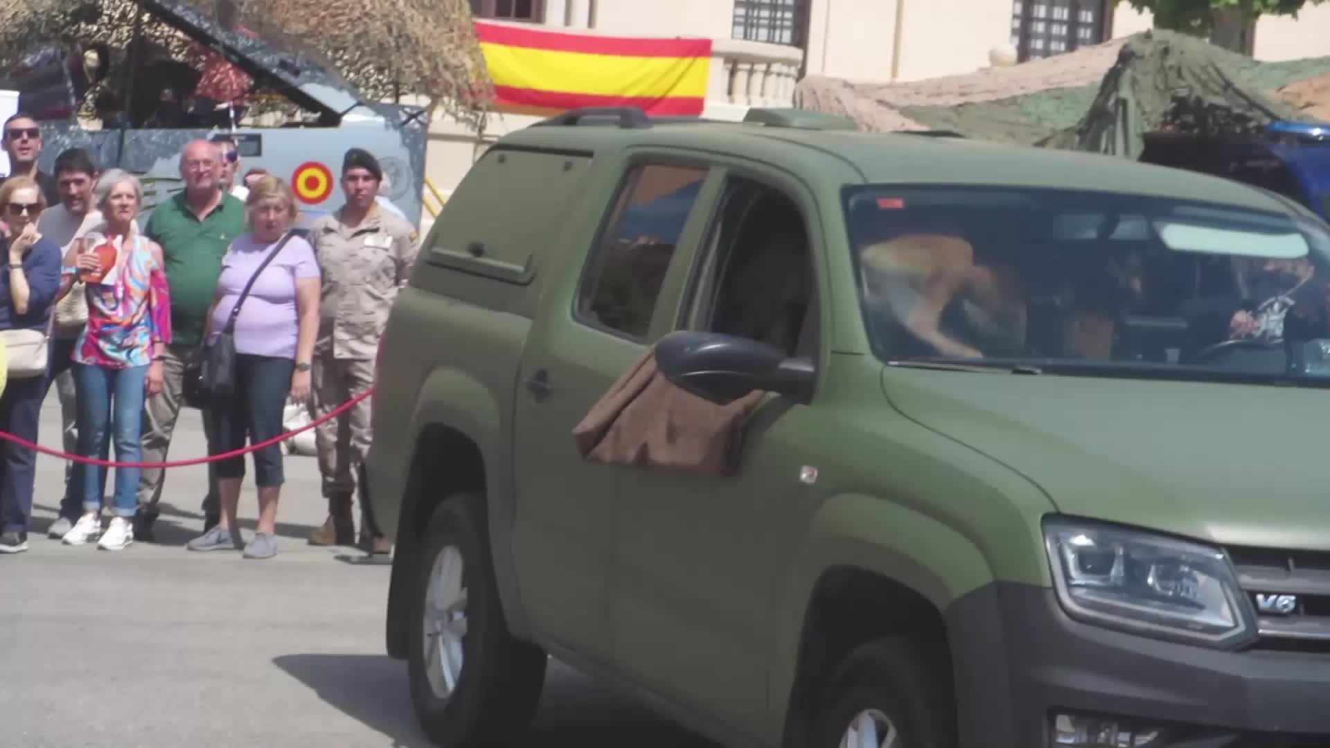 Demonstration of a trained dog of the Spanish Naval Police