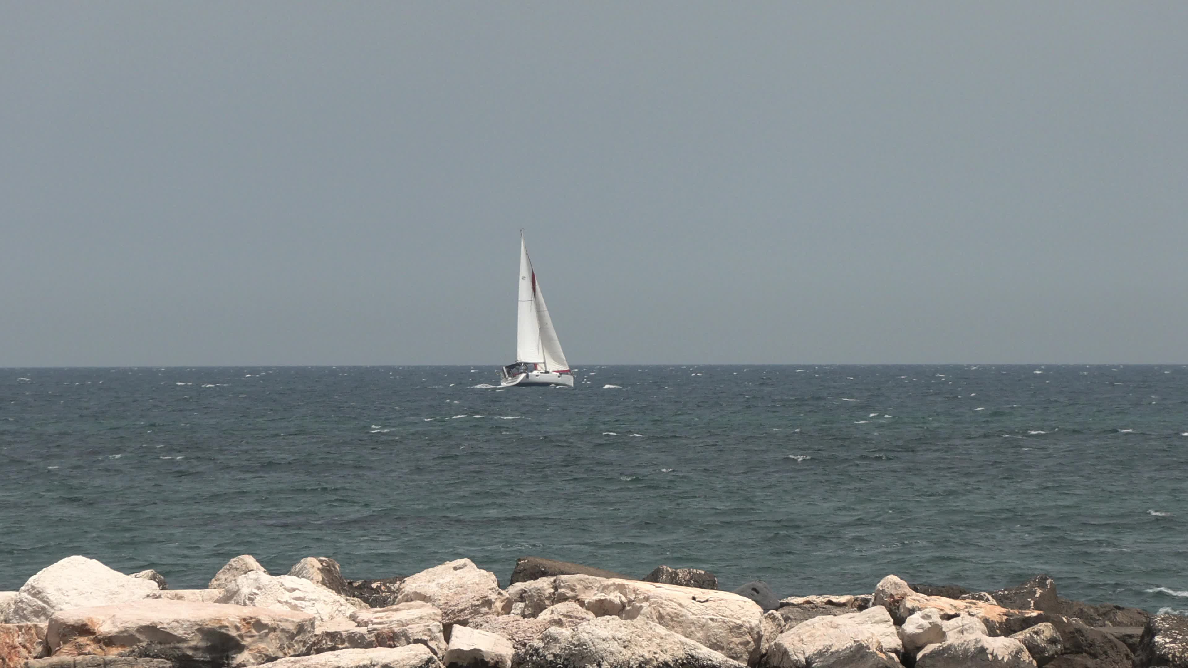 Heatwave Driven by African Anticyclone Expected to Bring Temperatures up to 40°C to Italy