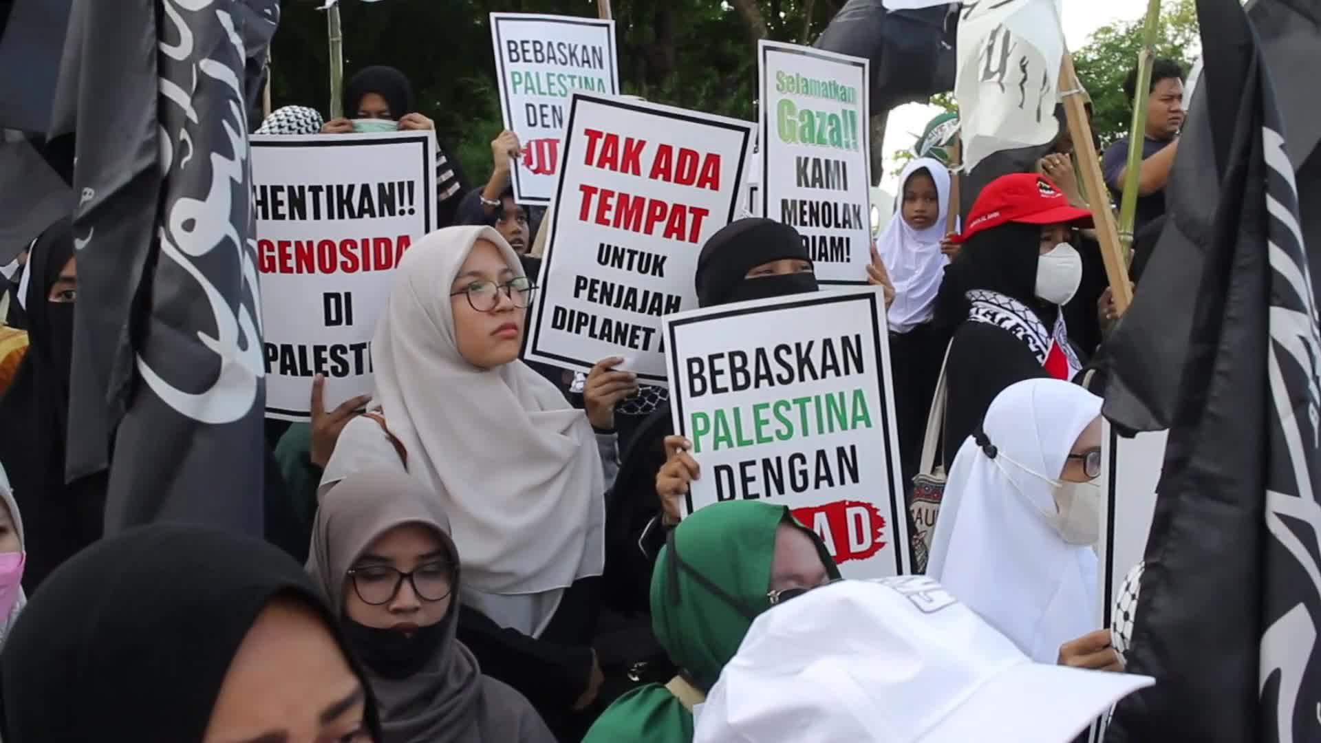 Pro Palestine Demonstration in Aceh
