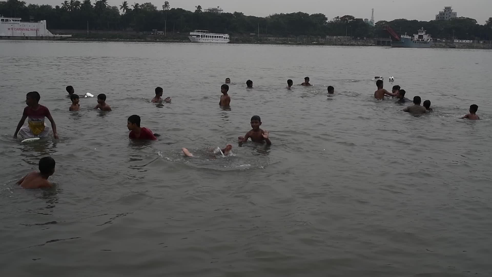 Daily life in Dhaka