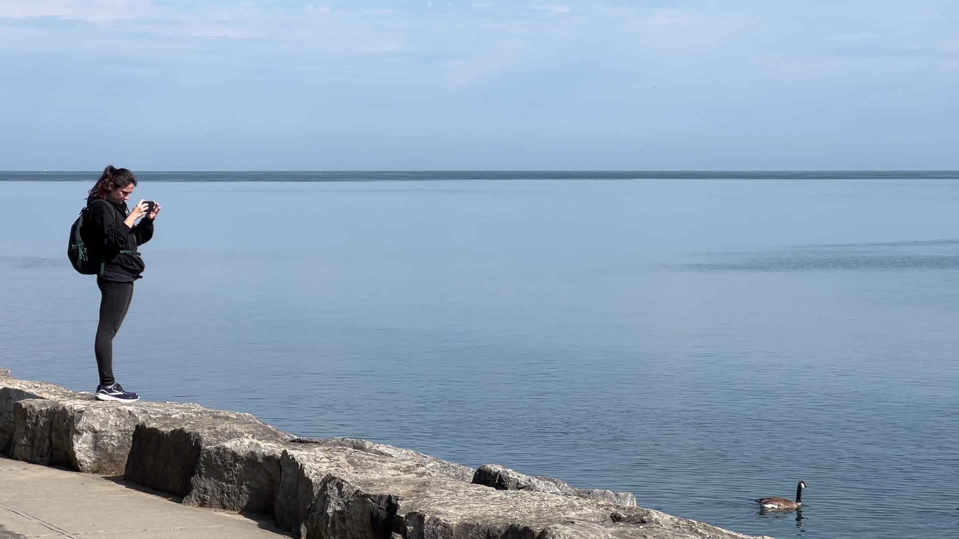 Daily life along Lake Ontario