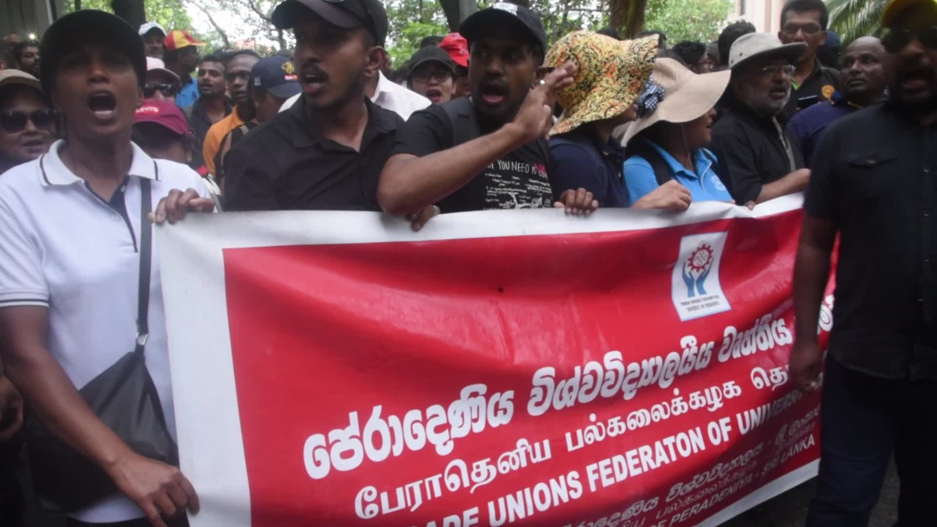  University staff stage protests for payment increase in Colombo