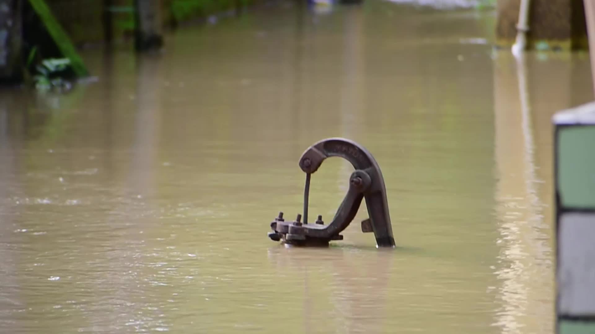 India :Over 1.61 lakhs affected in assam flood