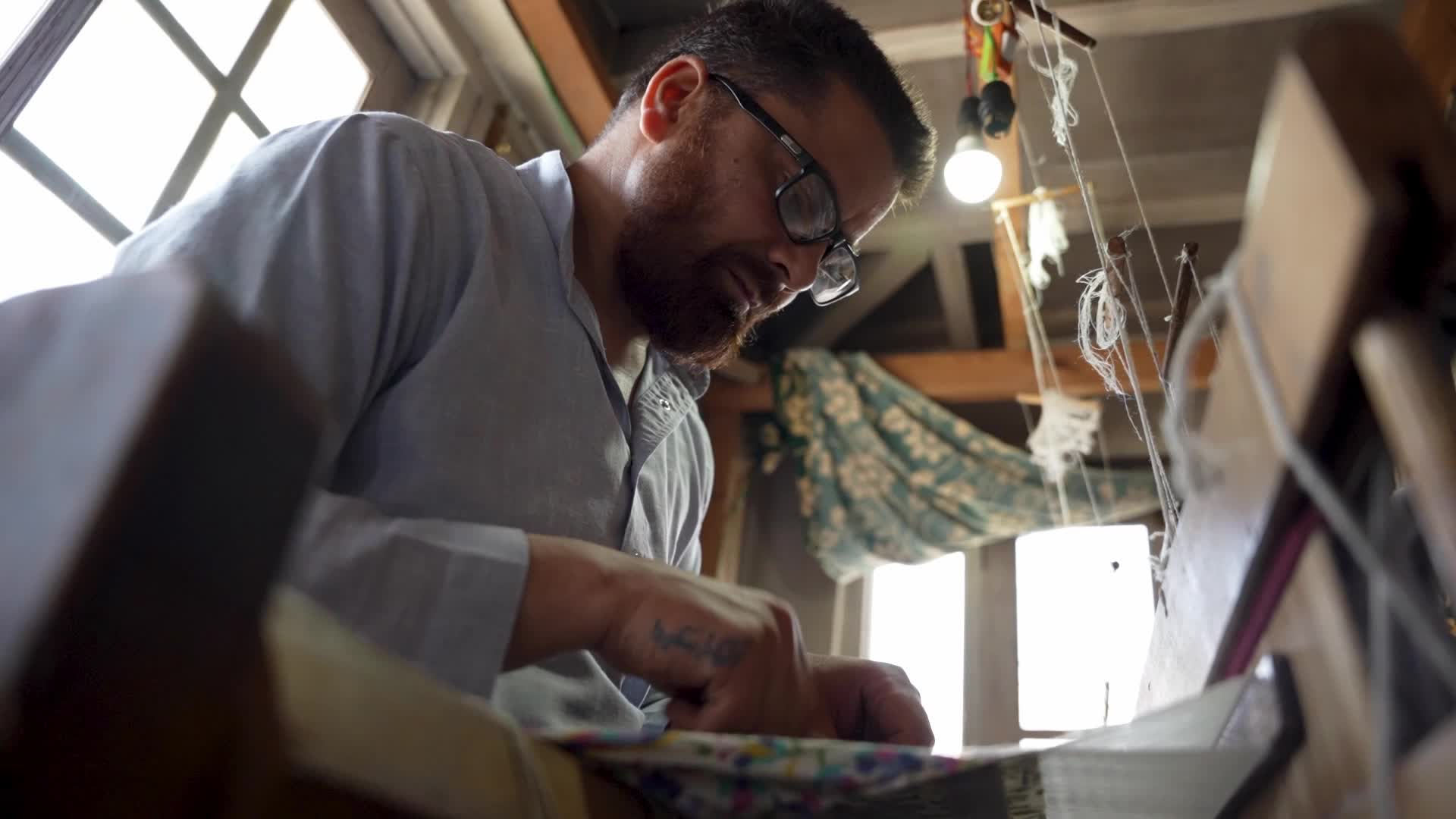 Kani Shawl weaving in Kashmir, India