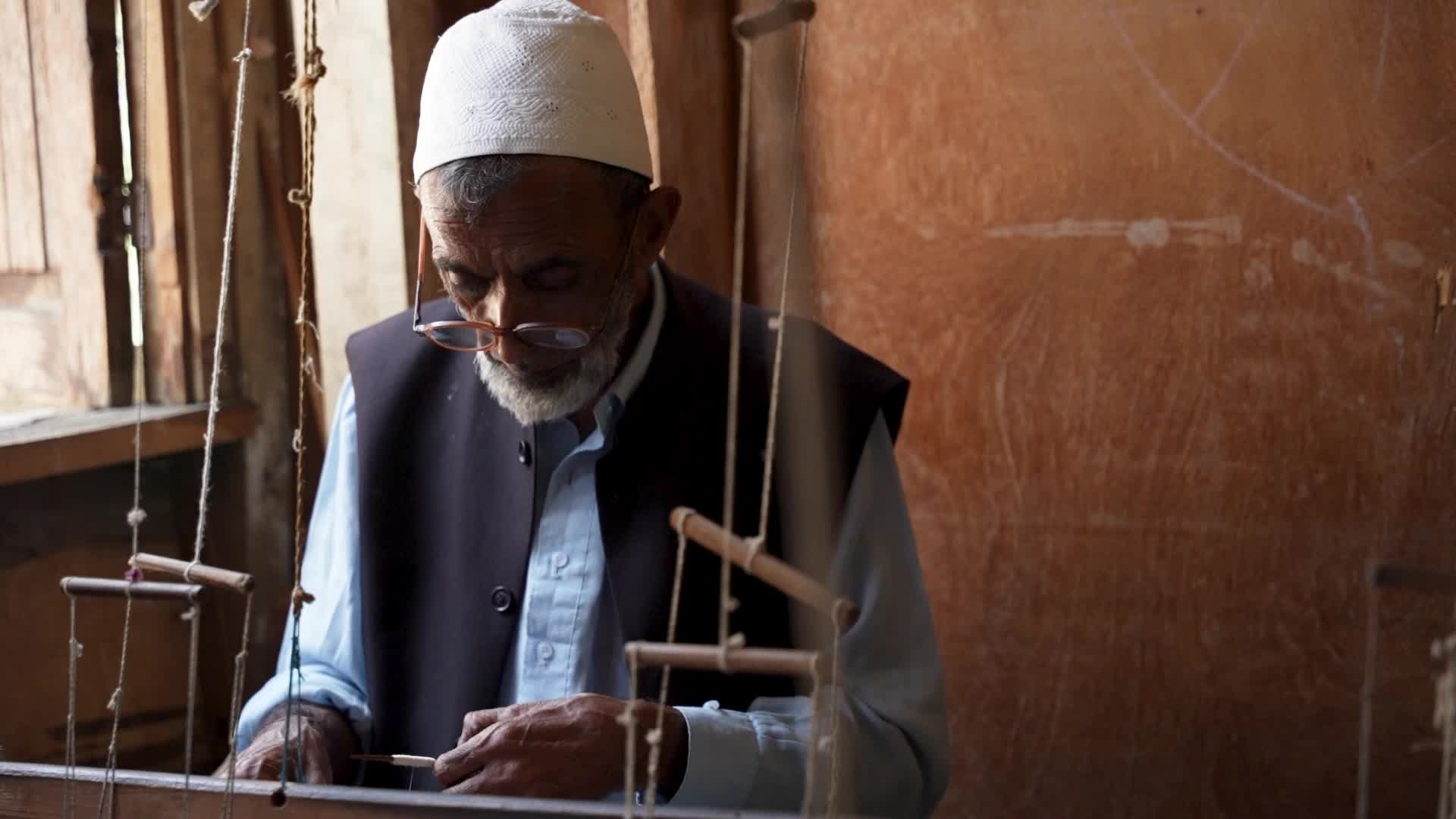 Kani Shawl weaving in Kashmir, India