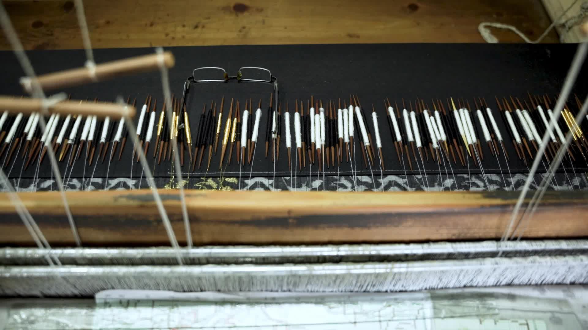 Kani Shawl weaving in Kashmir, India