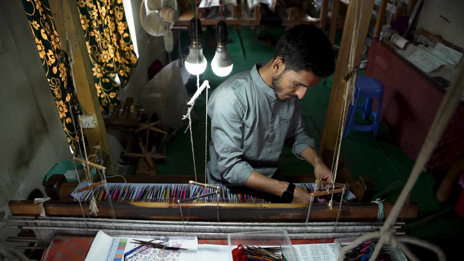 Kani Shawl weaving in Kashmir, India