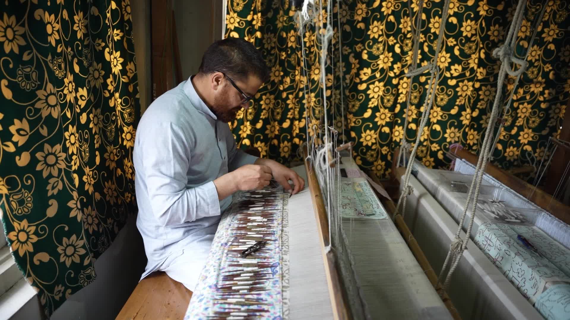 Kani Shawl weaving in Kashmir, India