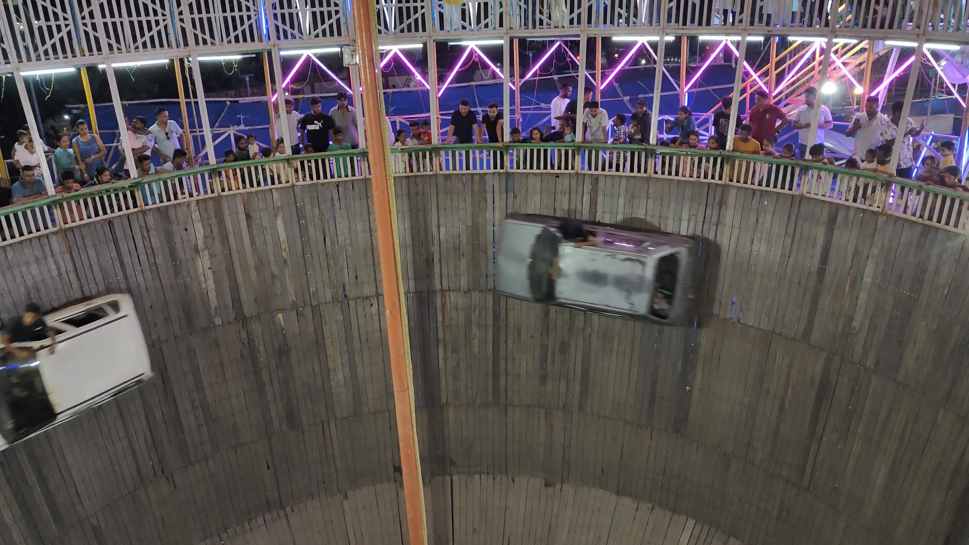 Well of Death stunt in India 