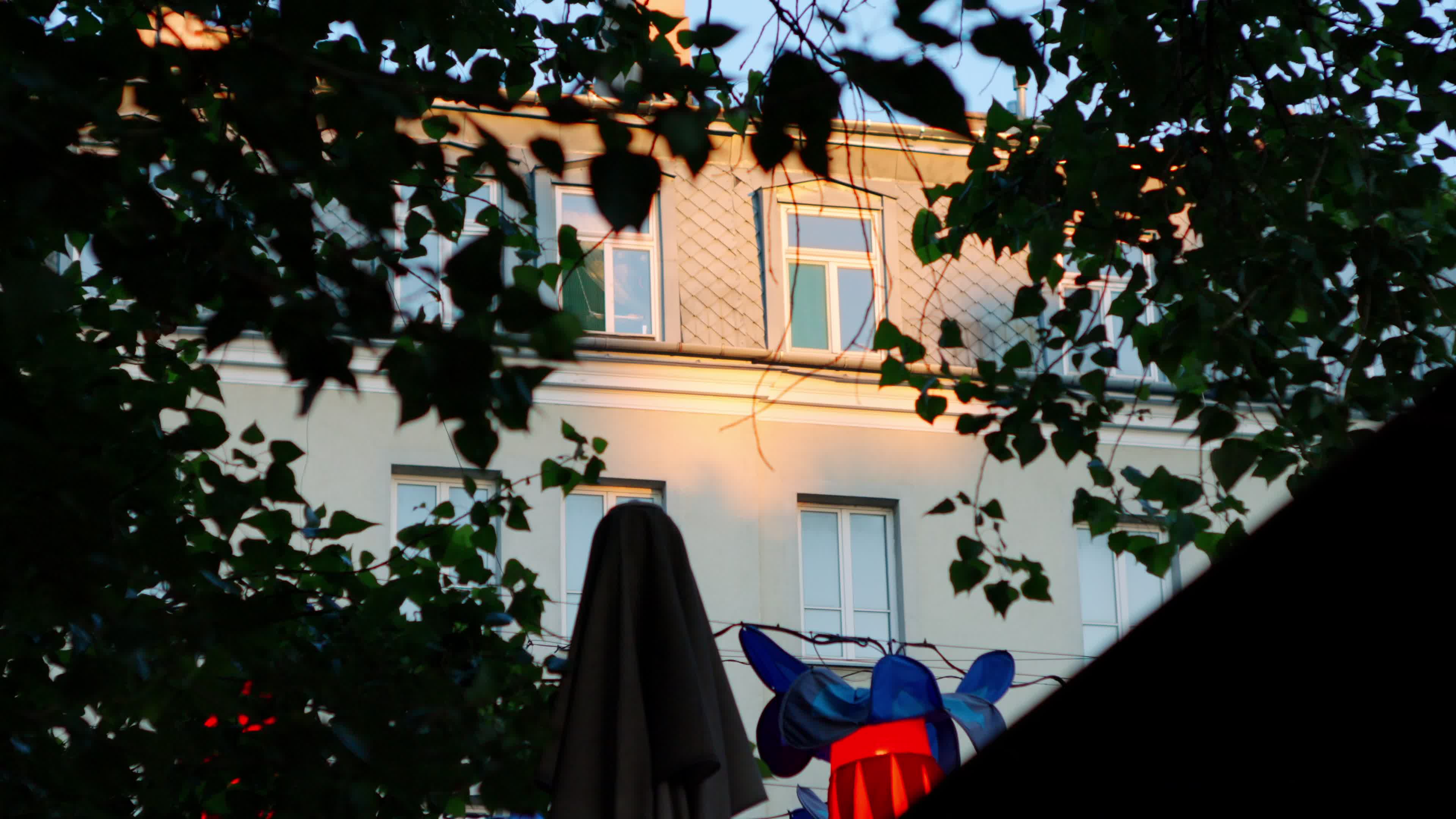 Daily life in Warsaw
