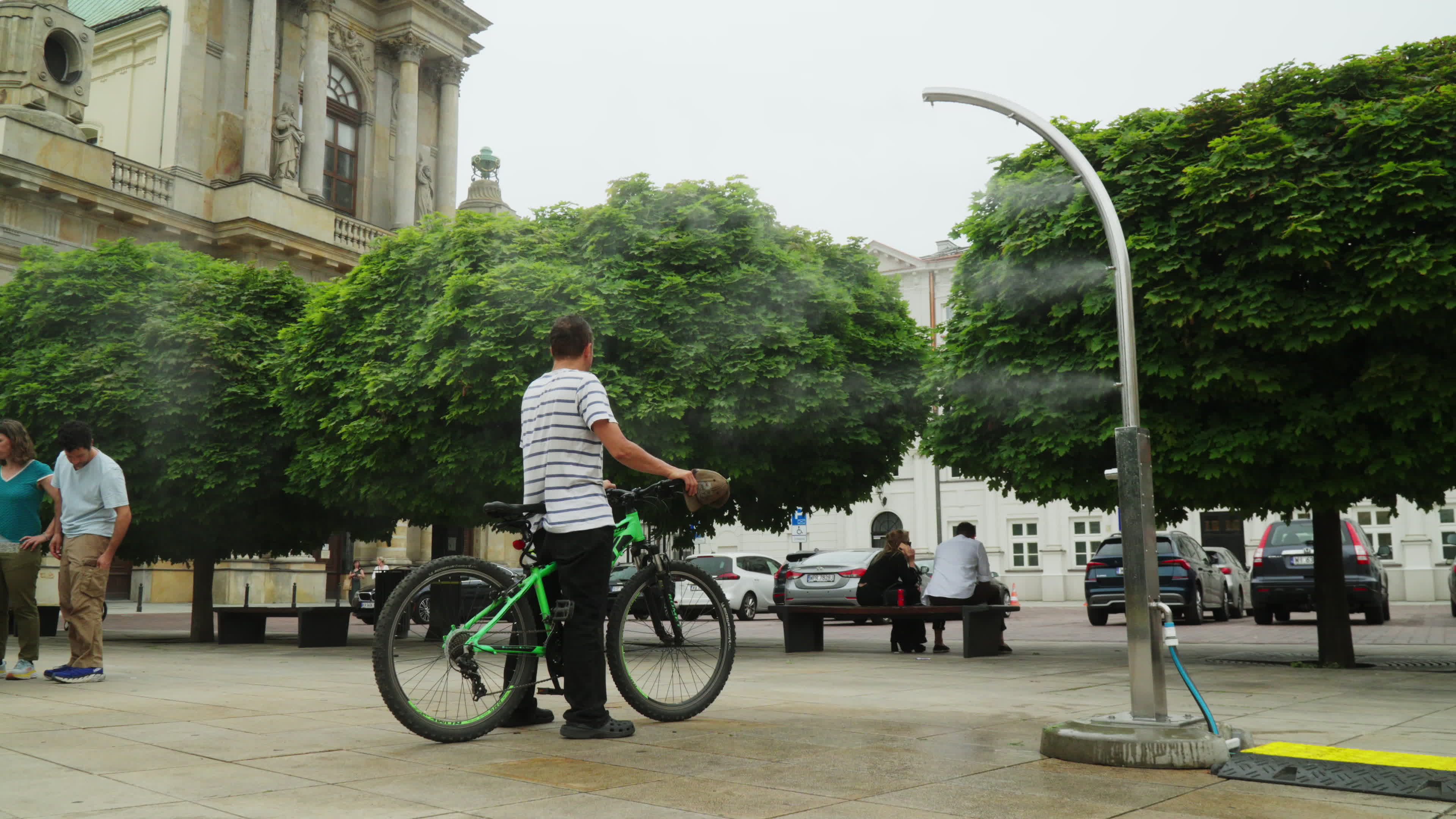 Daily life in Warsaw