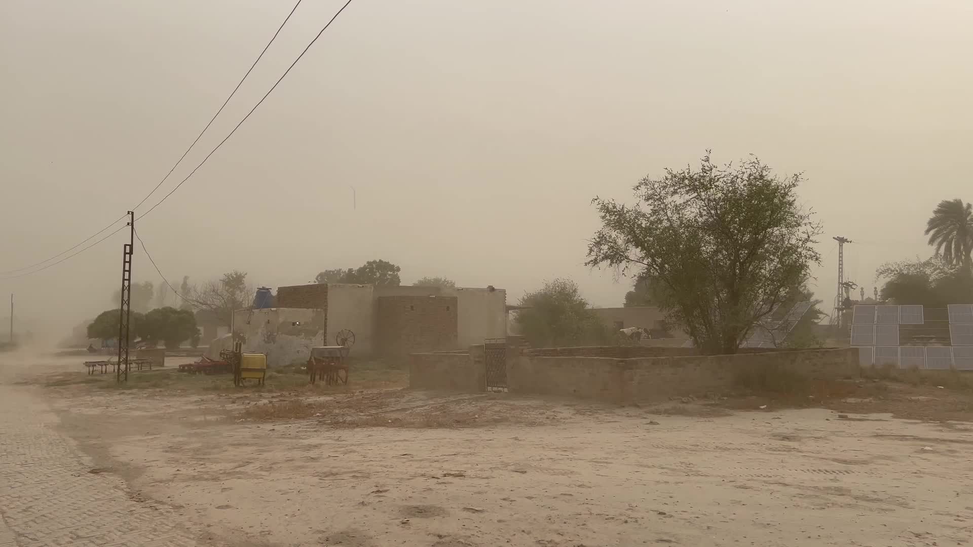  Heavy Dusty storm in Peshawar