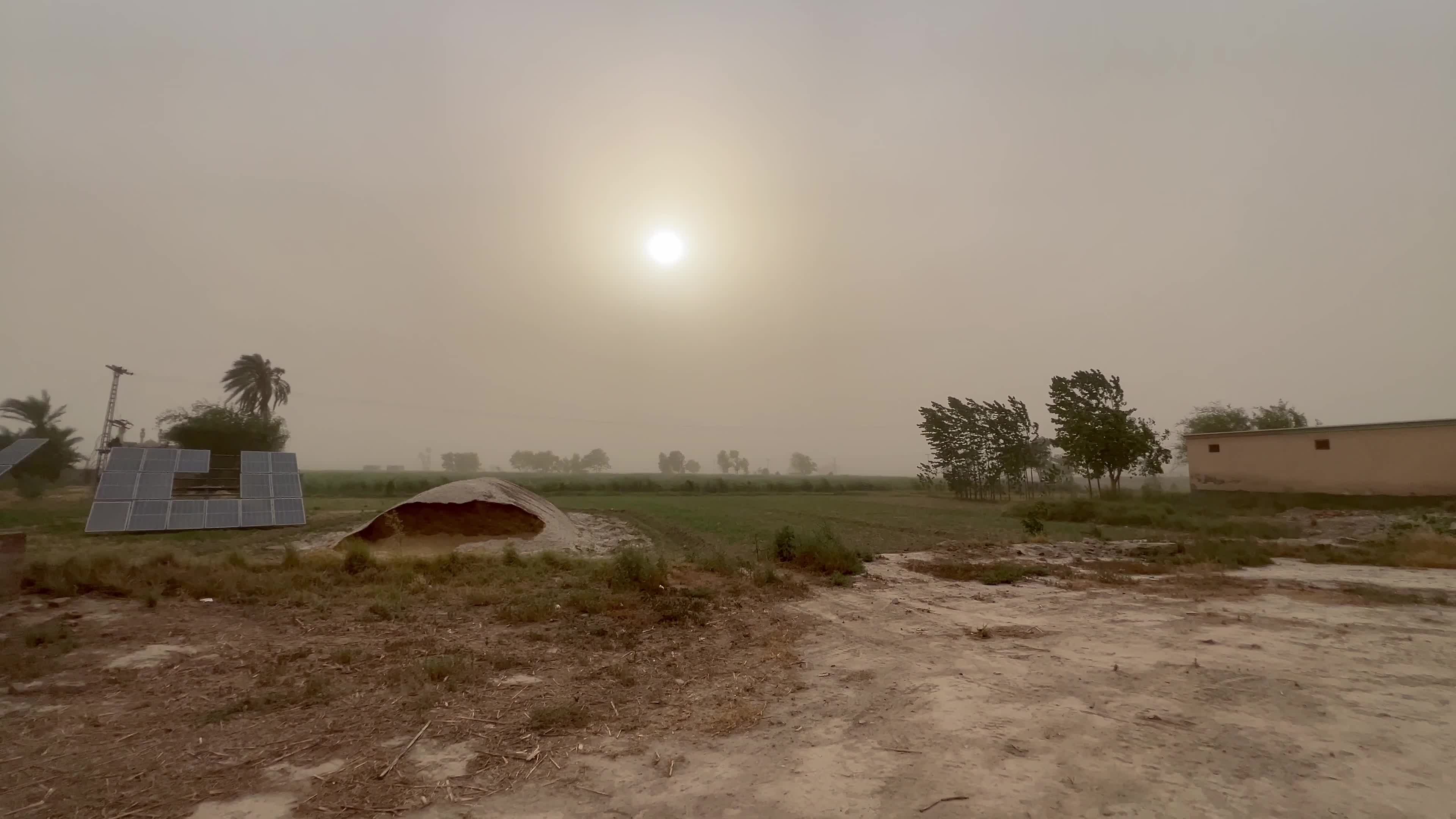  Heavy Dusty storm in Peshawar