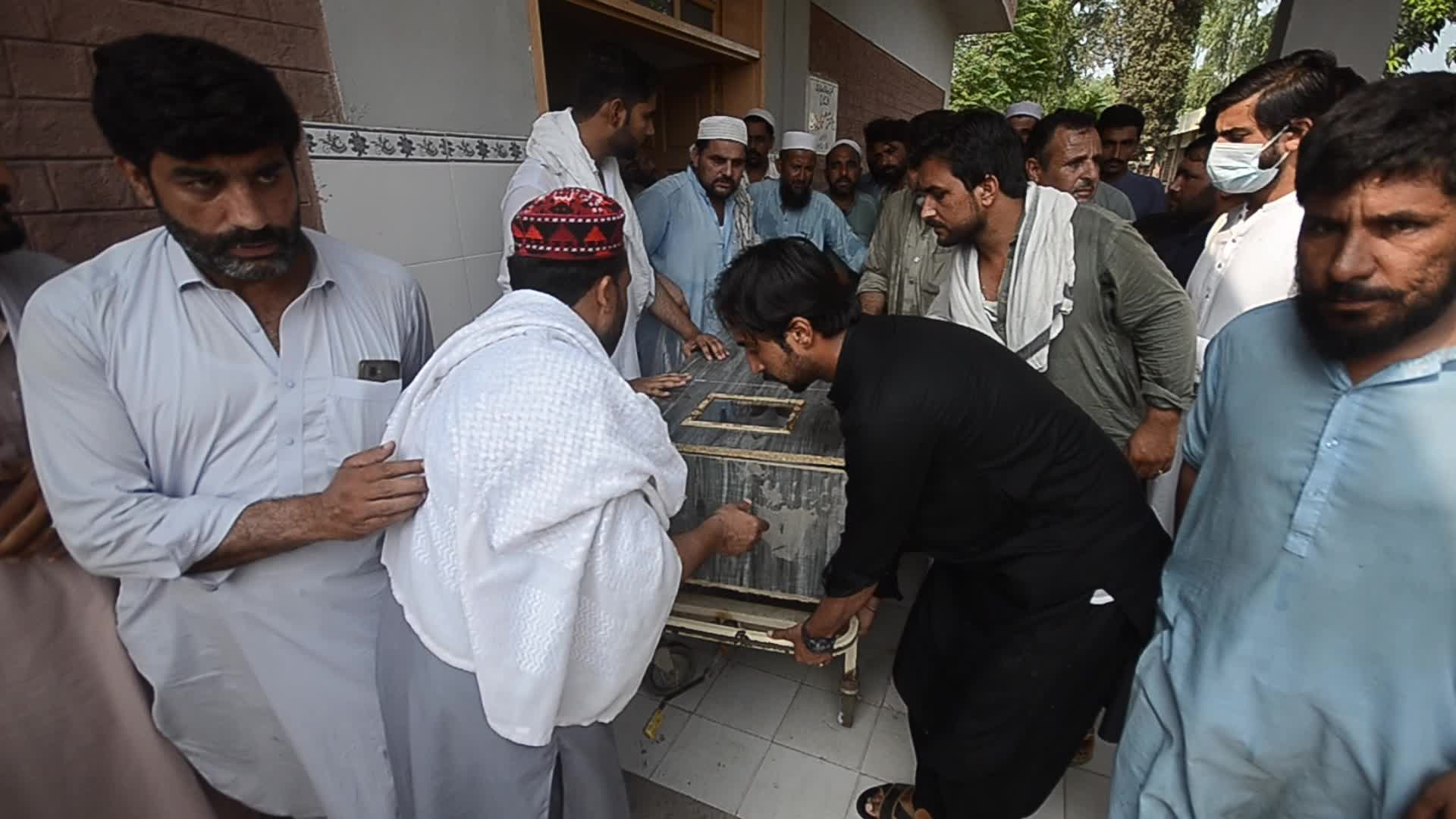 People killed in an explosion on a roadside in Mardan 