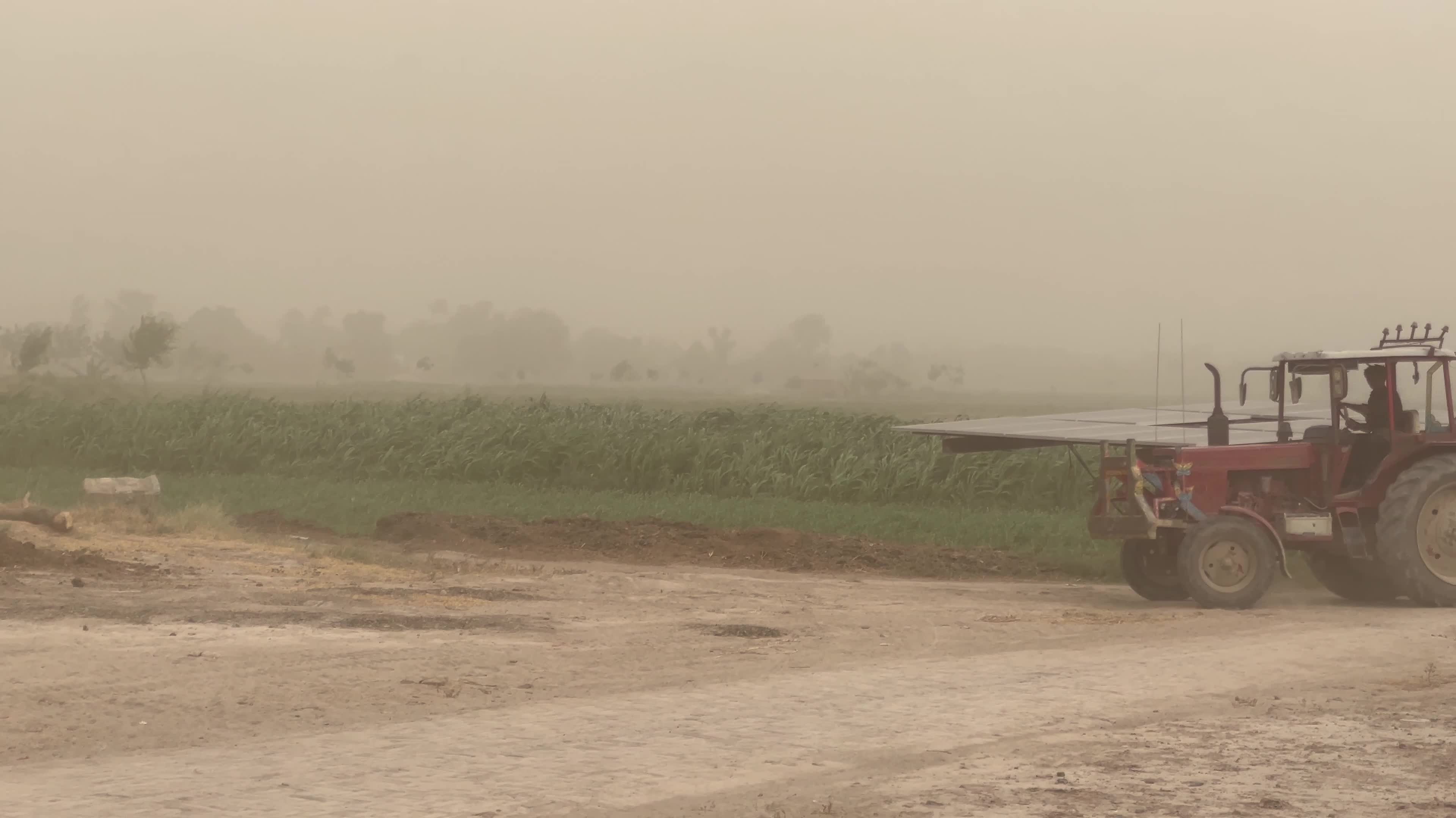  Heavy Dusty storm in Peshawar