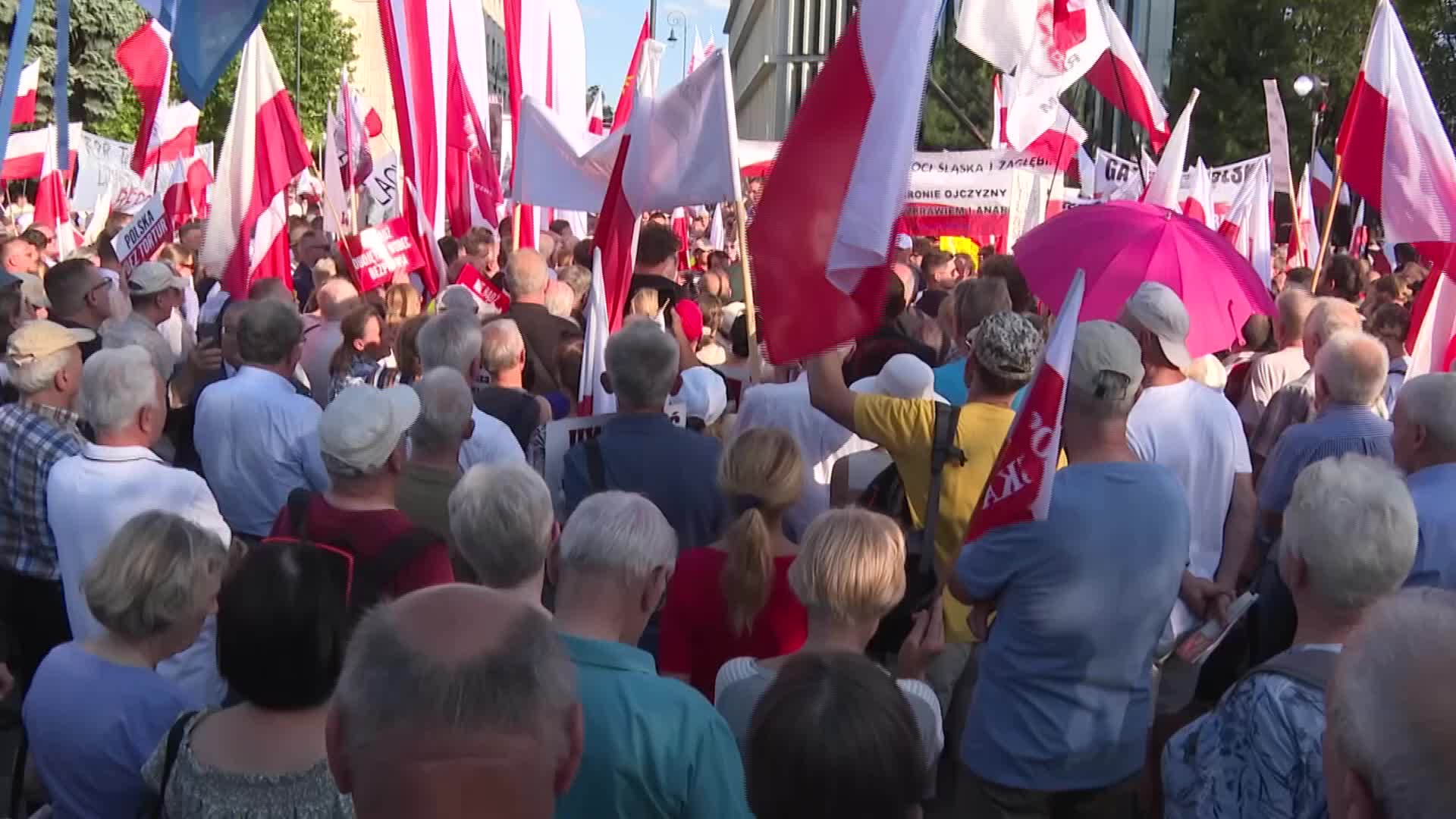 Poland: Right wing demo