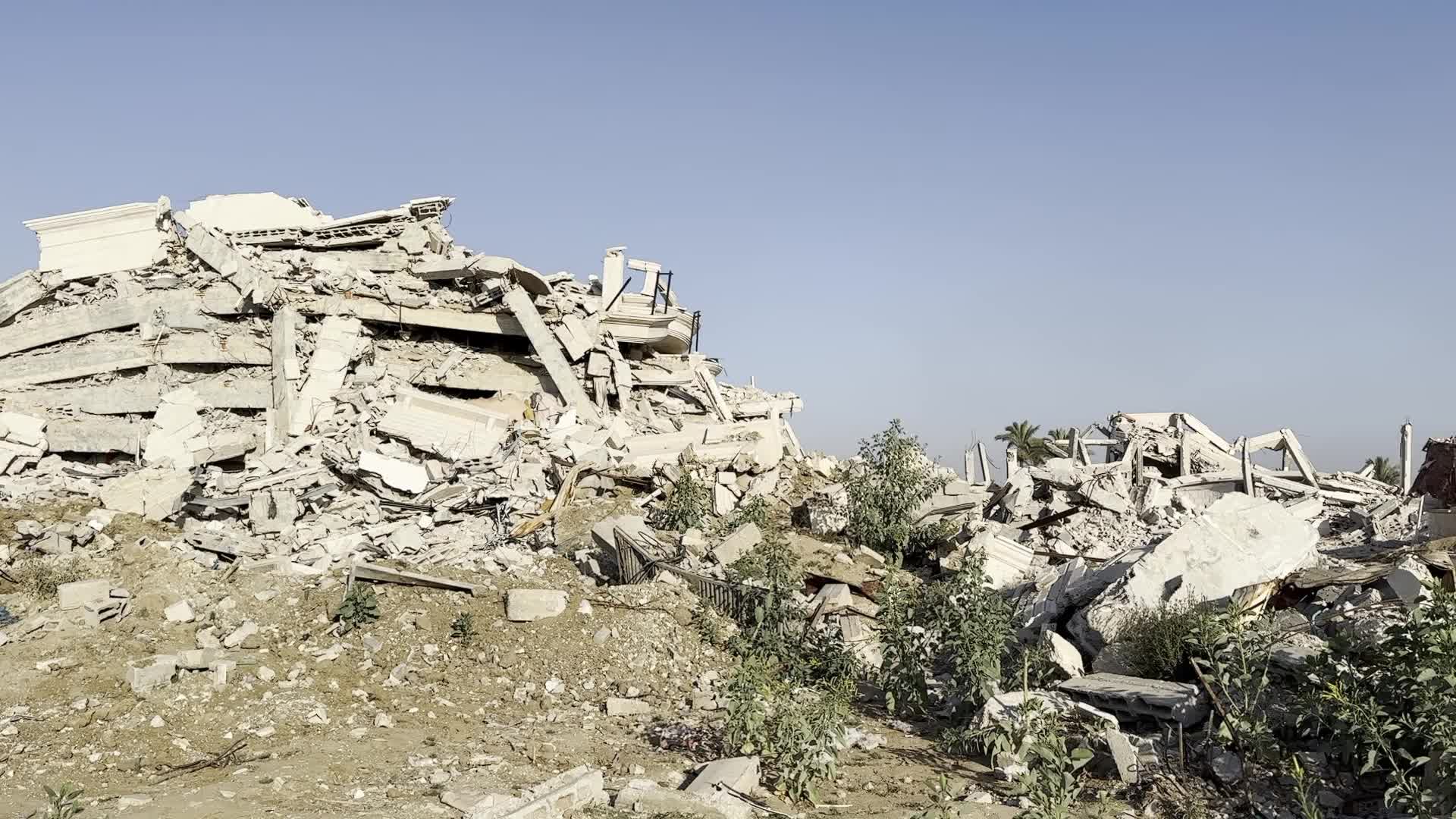 Parkour in Gaza Among Ruins of Bombed Building Amid Hamas-Israel Conflict