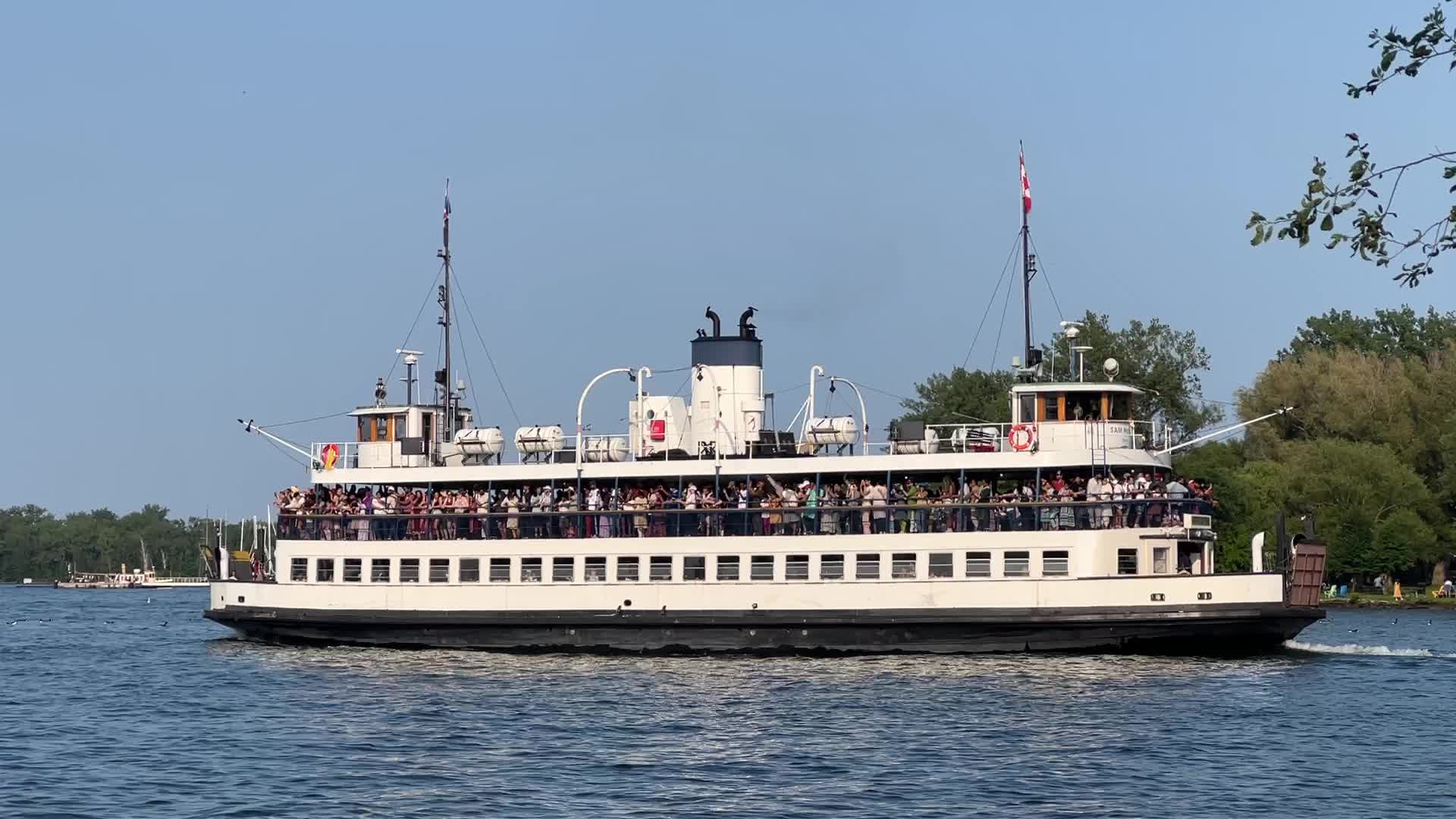Daily life on Centre Island