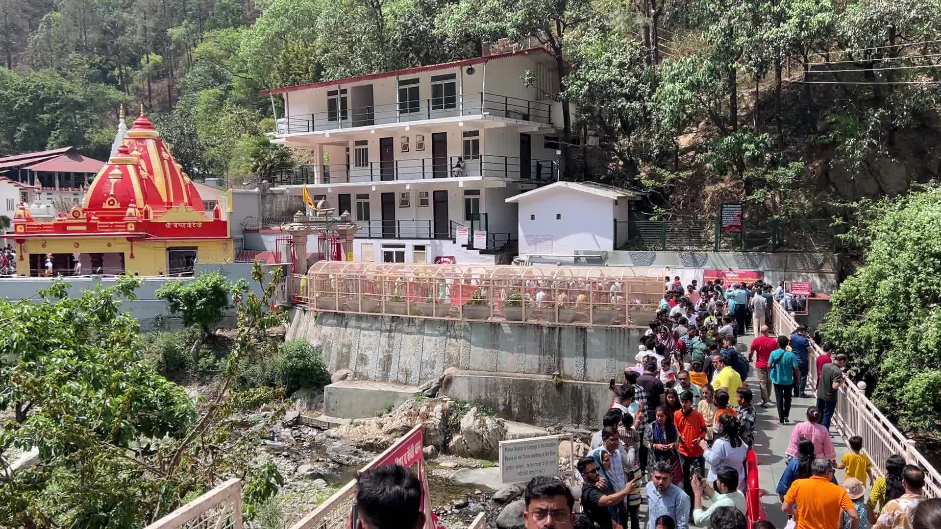 Neem Karori Baba Kainchi Dham Ashram
