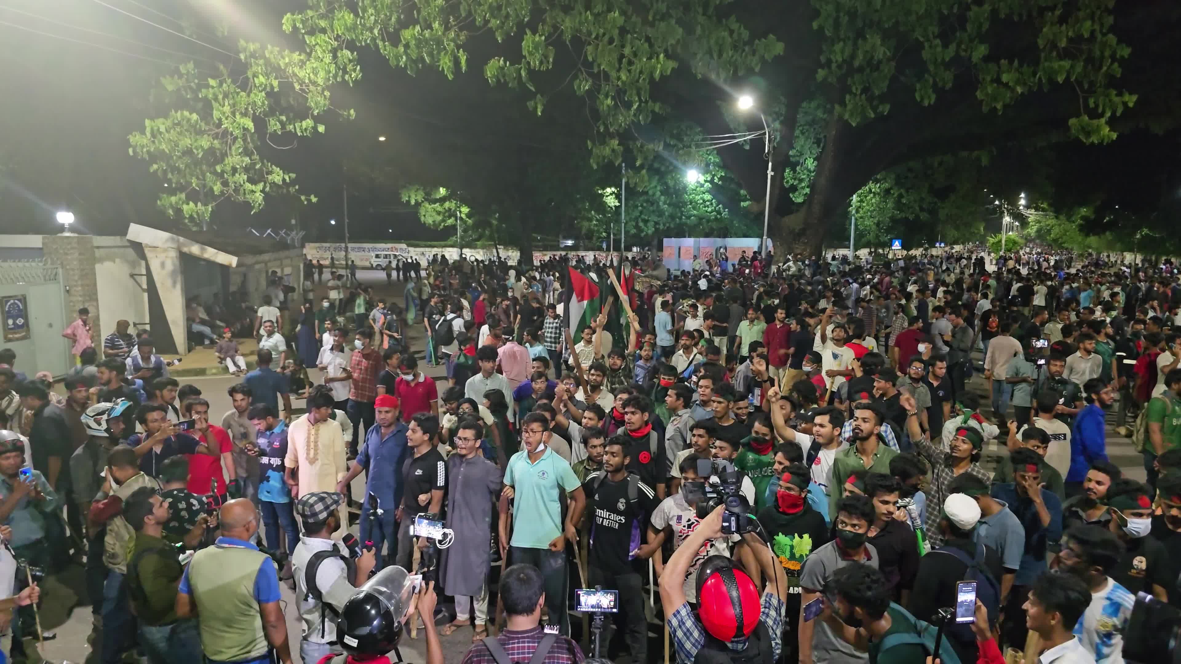 Students Protest in Dhaka